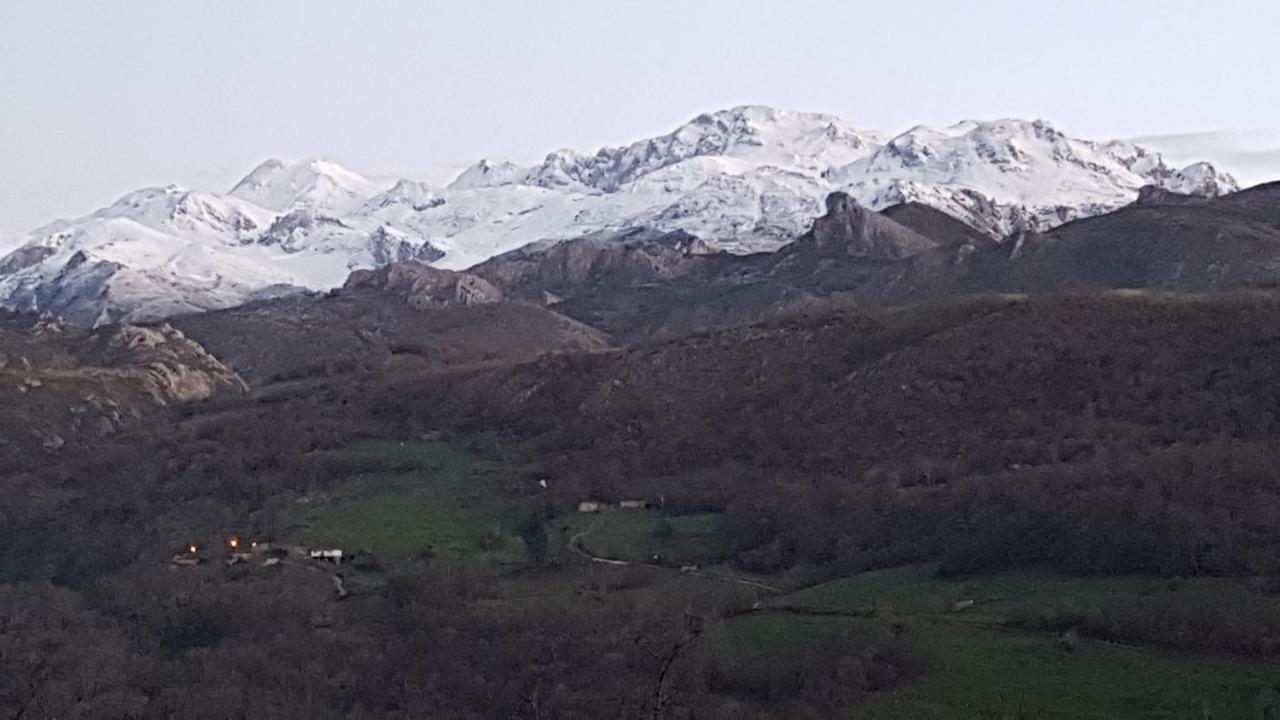 דירות Onís El Balcon Del Sella מראה חיצוני תמונה